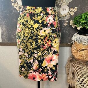 J. Jill Green Black Pink Abstract Floral Stretch Pencil Knee Length Skirt Sz 8 P